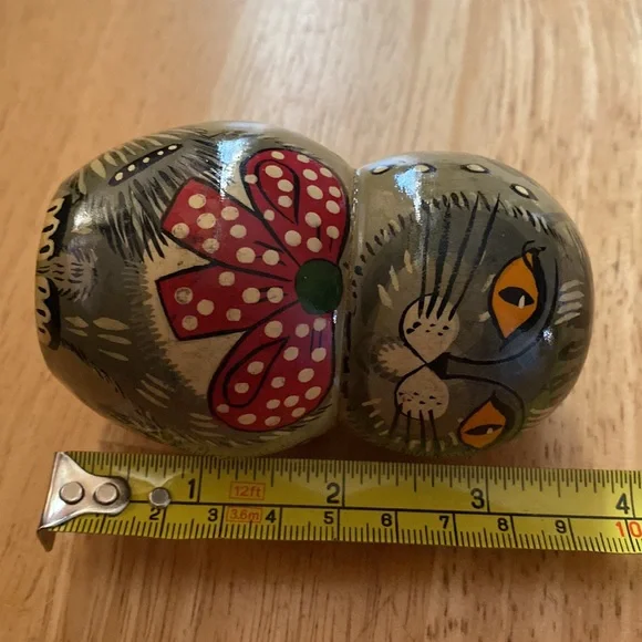 Russian 1991 Moscow Nesting dolls Mama cat set 4 pcs. Hand painted in Russia - Picture 7 of 8